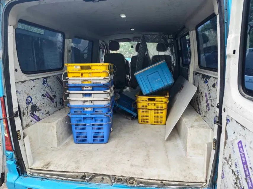 2018 MAXUS XinTu V80 2.5T 136HP L4 6MT,autocango,china used car exporter,china ev exporter,chinese used car exporter,chinese used ev exporter