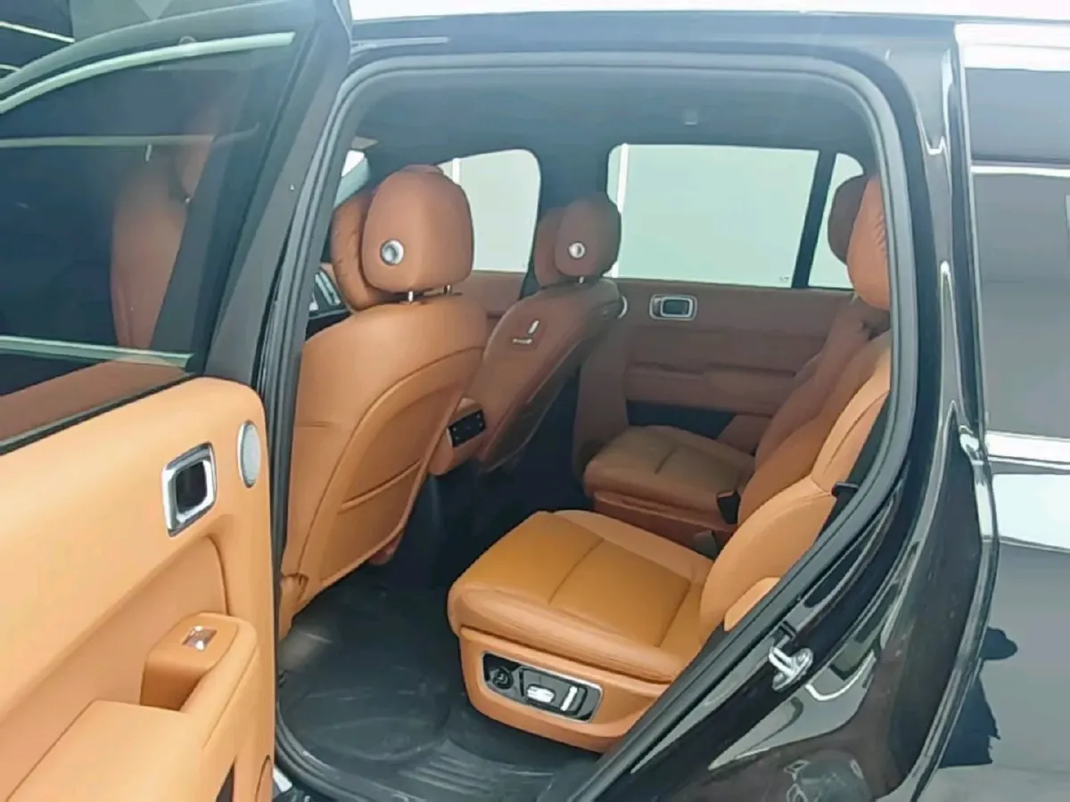 2023 Li L7 Range Extended 154HP REEV 40.9KWH,autocango,china used car exporter,china ev exporter,chinese used car exporter,chinese used ev exporter