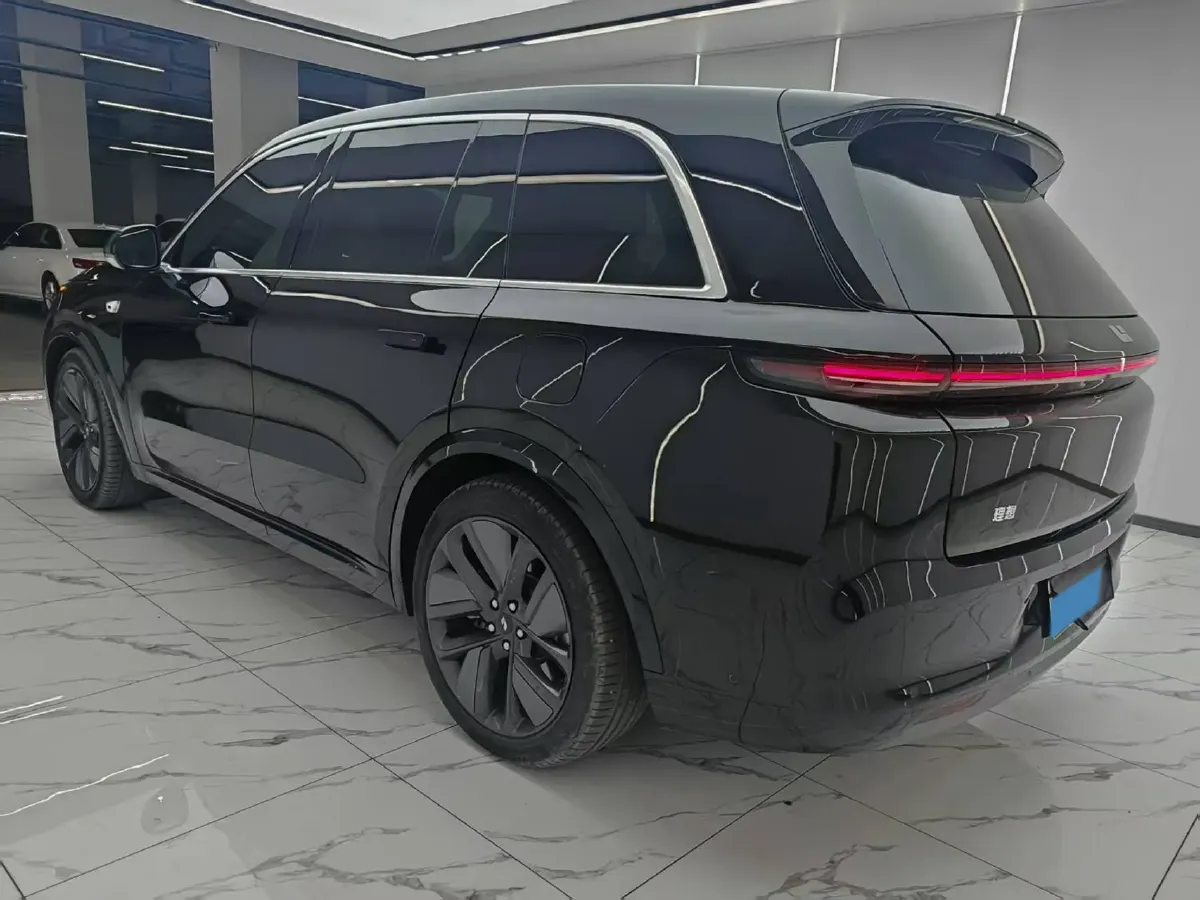 2023 Li L7 Range Extended 154HP REEV 40.9KWH,autocango,china used car exporter,china ev exporter,chinese used car exporter,chinese used ev exporter