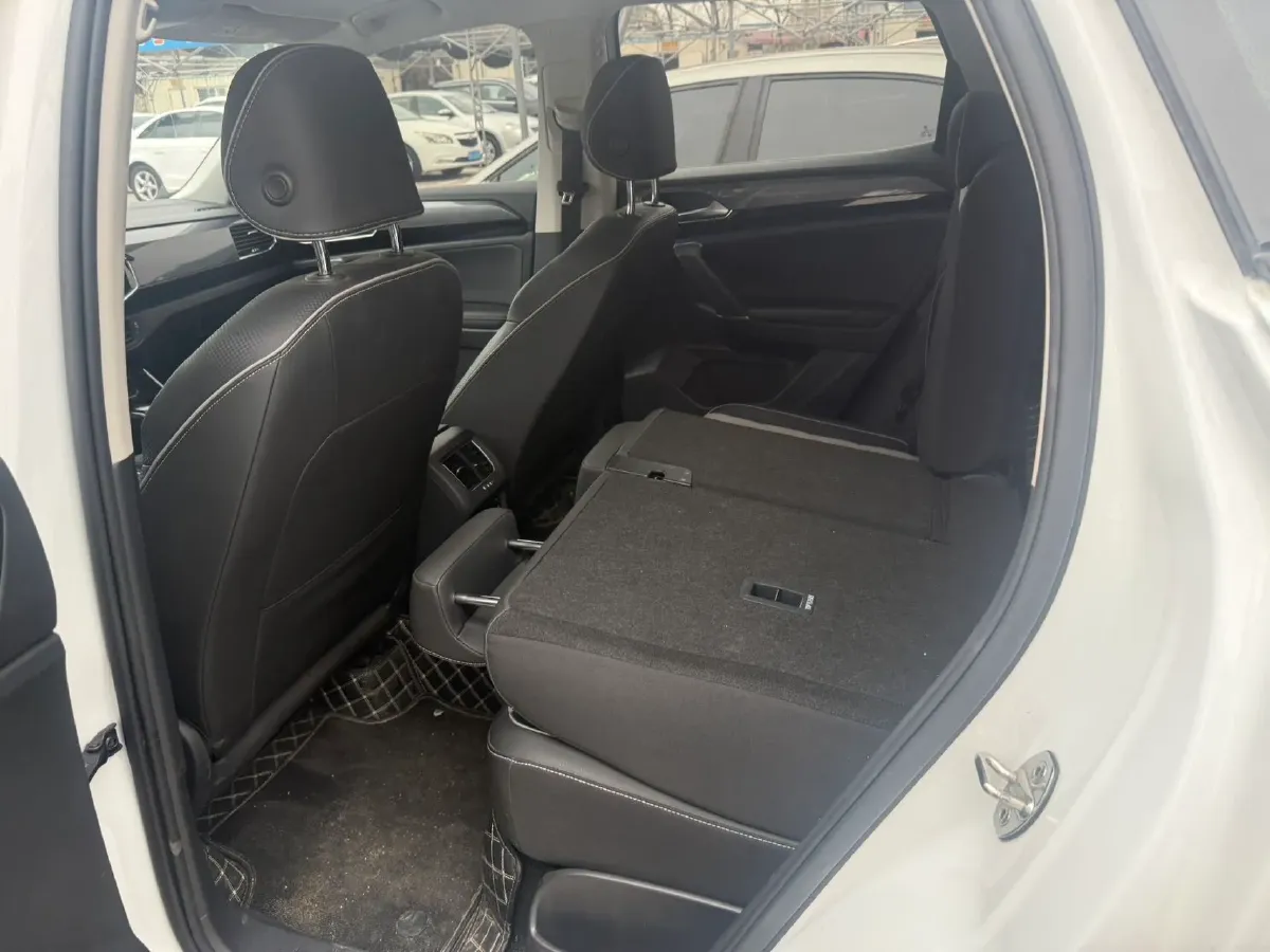 2020 Volkswagen Tayron X 2.0T 186HP L4 7DCT,autocango,china used car exporter,china ev exporter,chinese used car exporter,chinese used ev exporter