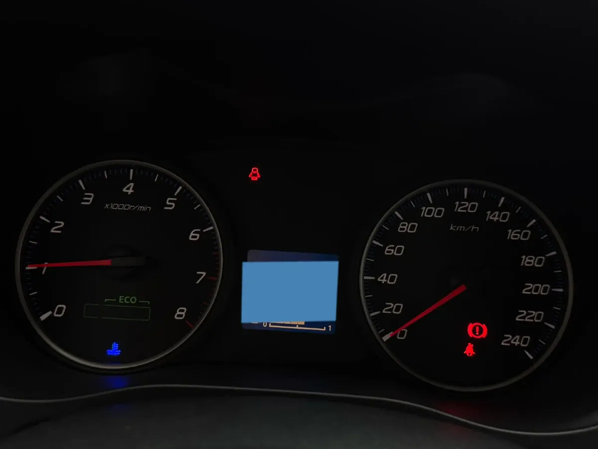 2018 Mitsubishi Outlander 2.0L 166HP L4 CVT,autocango,china used car exporter,china ev exporter,chinese used car exporter,chinese used ev exporter