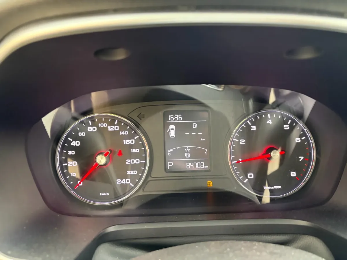 2020 Roewe RX5 1.5T 169HP L4 7DCT,autocango,china used car exporter,china ev exporter,chinese used car exporter,chinese used ev exporter