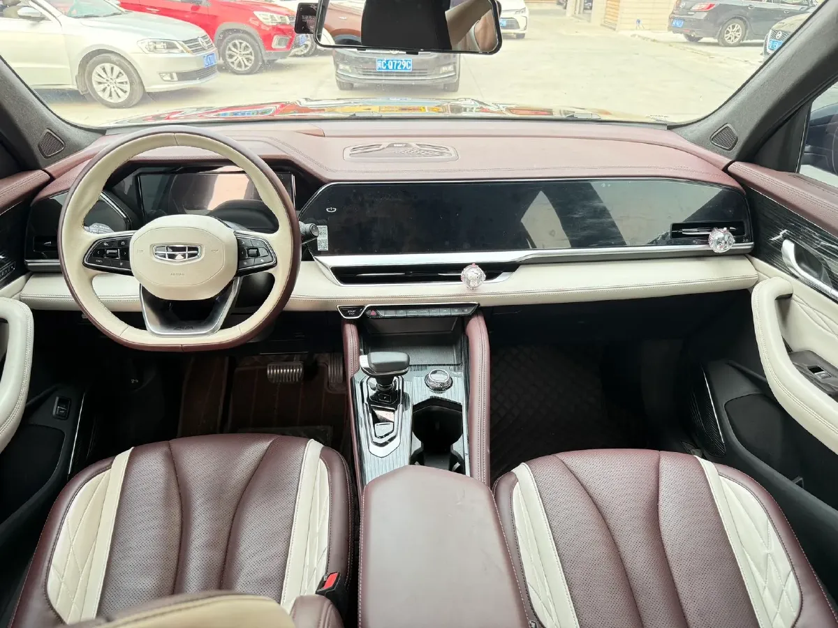 2021 Geely Monjaro 2.0T 218HP L4 7DCT,autocango,china used car exporter,china ev exporter,chinese used car exporter,chinese used ev exporter