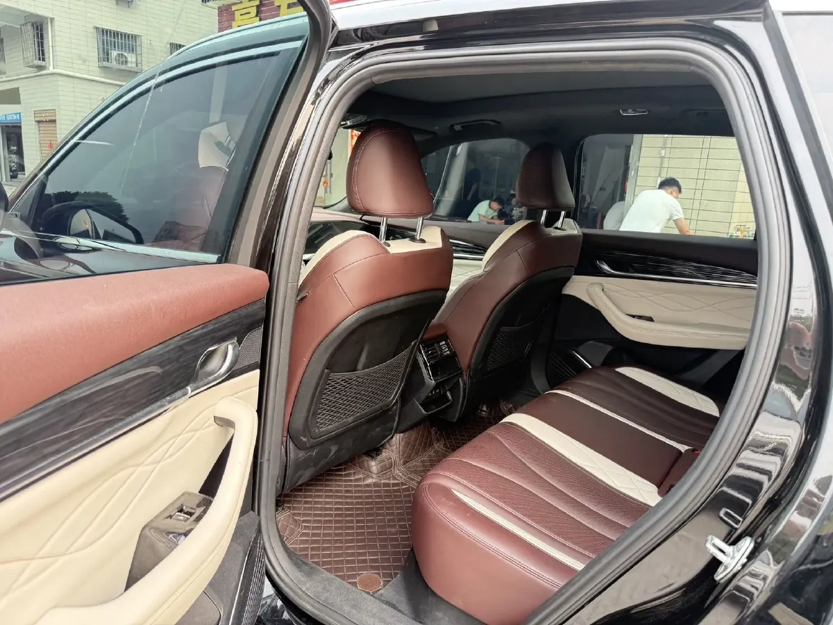 2021 Geely Monjaro 2.0T 218HP L4 7DCT,autocango,china used car exporter,china ev exporter,chinese used car exporter,chinese used ev exporter