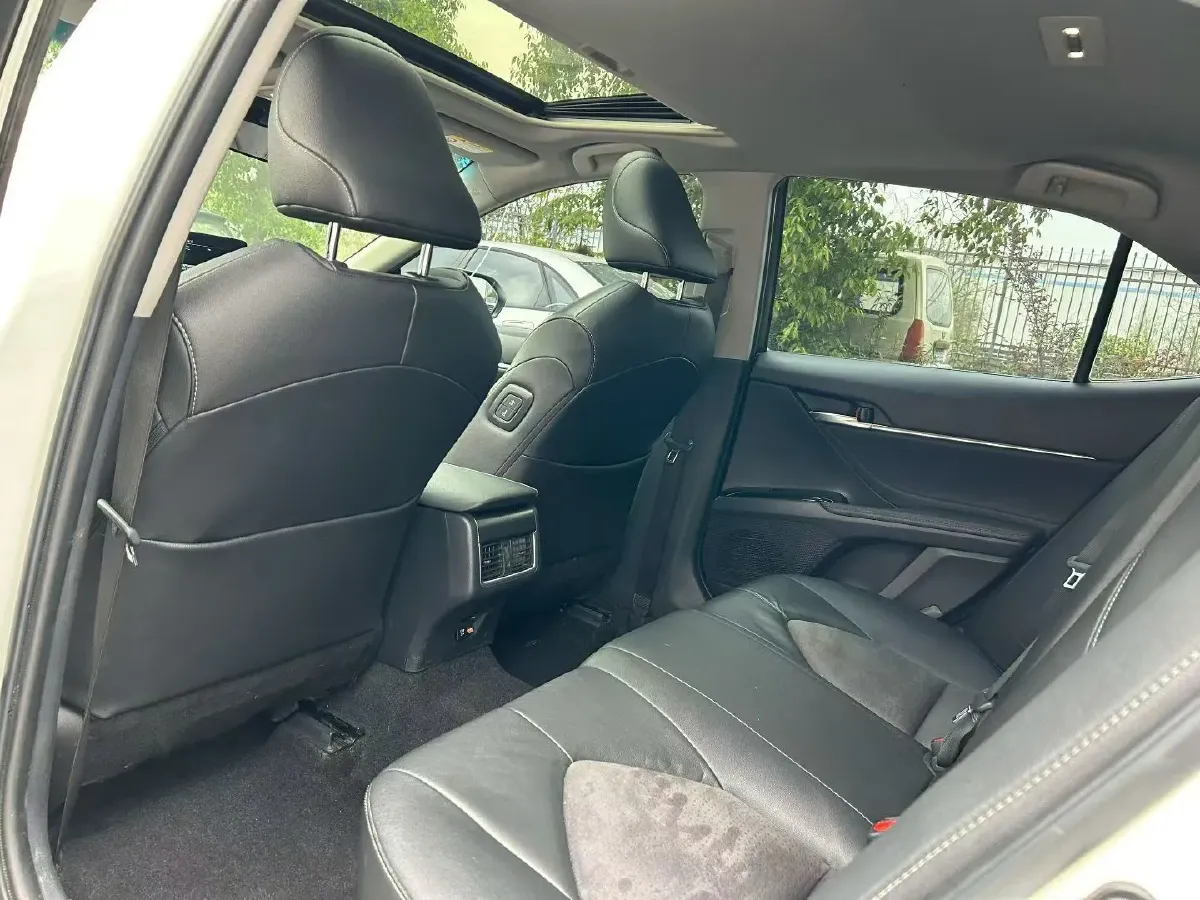 2021 Toyota Camry 2.0L 178HP L4 CVT,autocango,china used car exporter,china ev exporter,chinese used car exporter,chinese used ev exporter