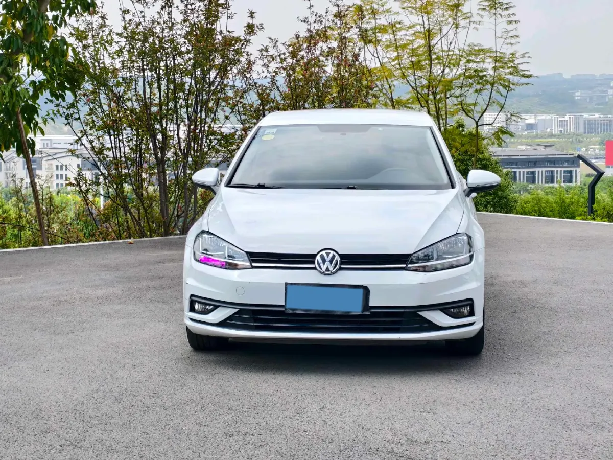 2018 Volkswagen Golf 1.6L 110HP L4 6AT,autocango,china used car exporter,china ev exporter,chinese used car exporter,chinese used ev exporter