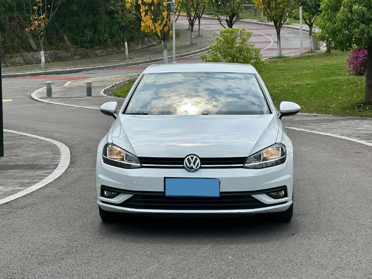 2018 Volkswagen Golf 1.6L 110HP L4 6AT,autocango,china used car exporter,china ev exporter,chinese used car exporter,chinese used ev exporter