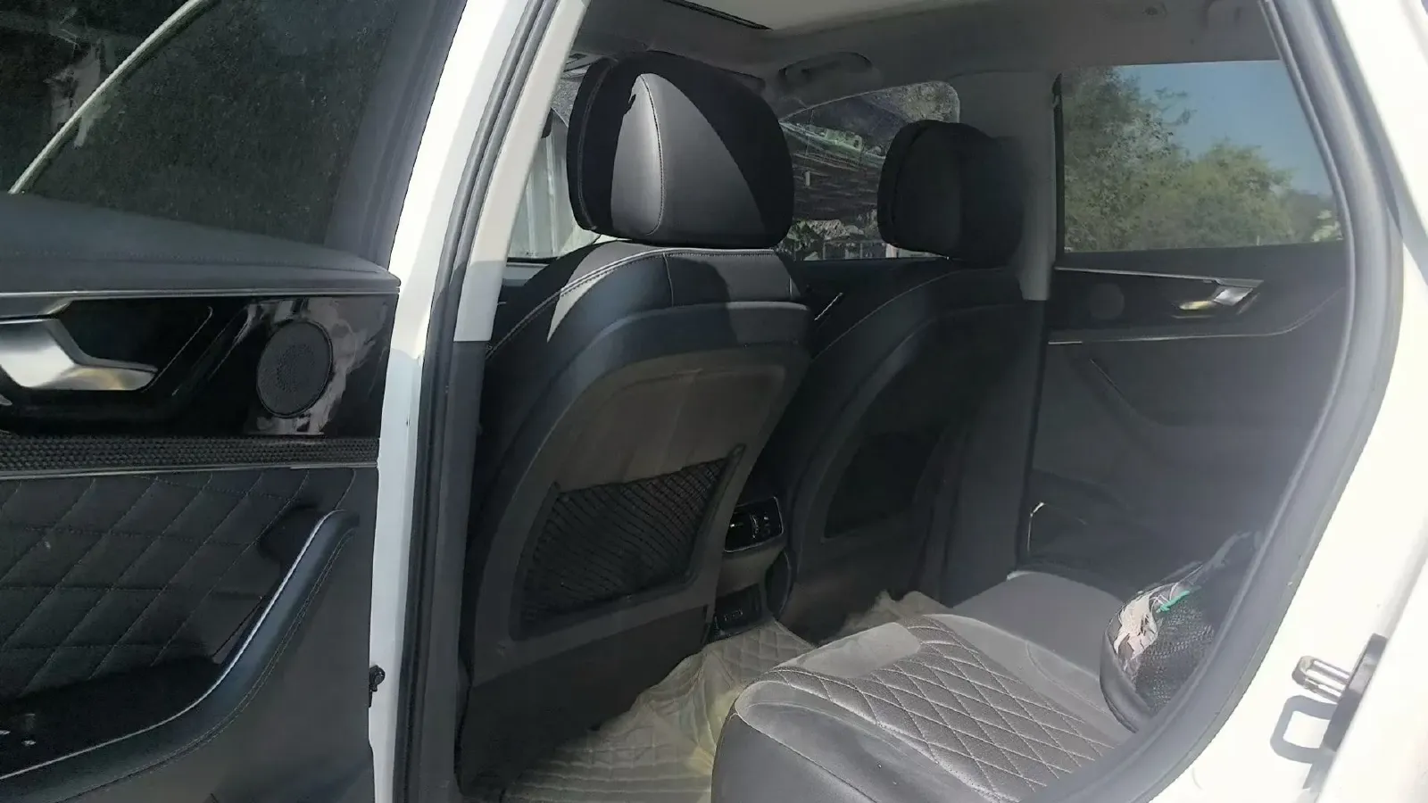 2019 HongQi HS5 2.0T 224HP L4 6AT,autocango,china used car exporter,china ev exporter,chinese used car exporter,chinese used ev exporter