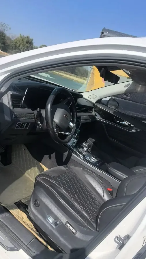 2019 HongQi HS5 2.0T 224HP L4 6AT,autocango,china used car exporter,china ev exporter,chinese used car exporter,chinese used ev exporter