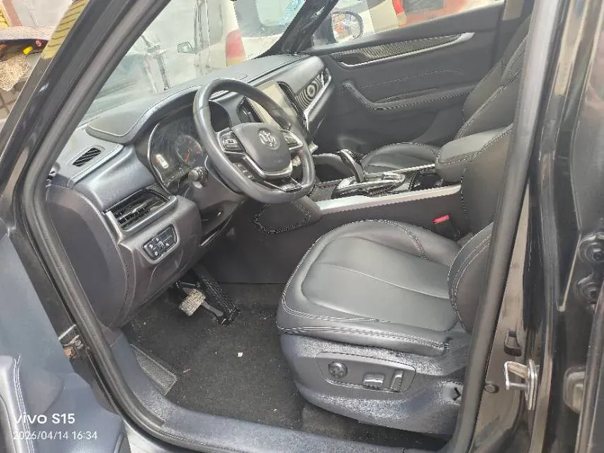 2018 Brilliance Auto V7 1.6T 204HP L4 7DCT,autocango,china used car exporter,china ev exporter,chinese used car exporter,chinese used ev exporter