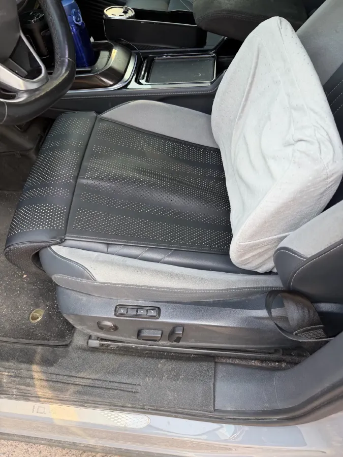 2022 Neta S Range Extended 231HP REEV 43.51KWH,autocango,china used car exporter,china ev exporter,chinese used car exporter,chinese used ev exporter