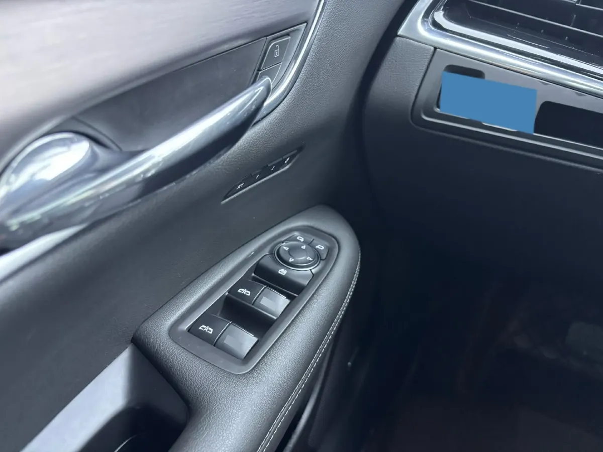 2022 Cadillac XT6 2.0T 237HP L4 9AT,autocango,china used car exporter,china ev exporter,chinese used car exporter,chinese used ev exporter