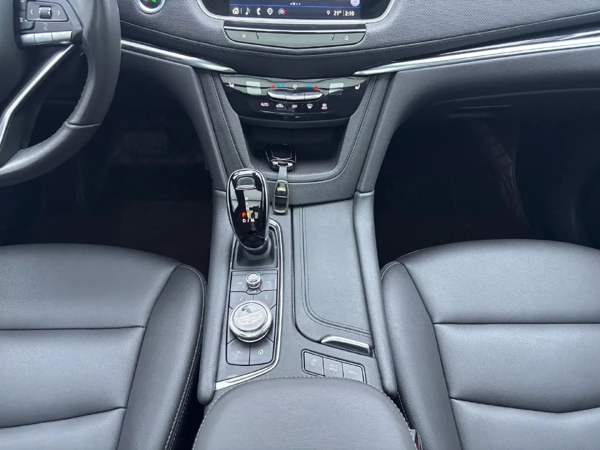 2022 Cadillac XT6 2.0T 237HP L4 9AT,autocango,china used car exporter,china ev exporter,chinese used car exporter,chinese used ev exporter