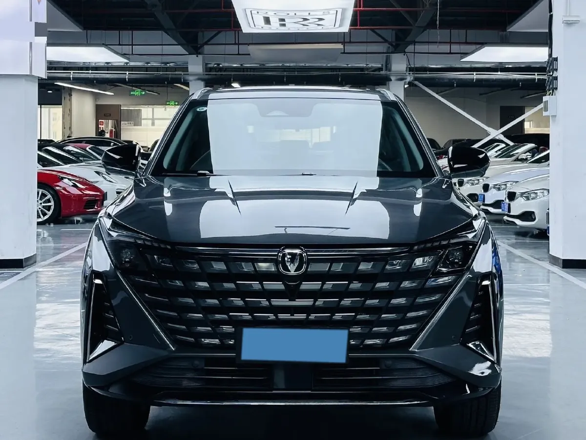 2025 ChangAn UNI-Z 1.5T 188HP L4 7DCT,autocango,china used car exporter,china ev exporter,chinese used car exporter,chinese used ev exporter