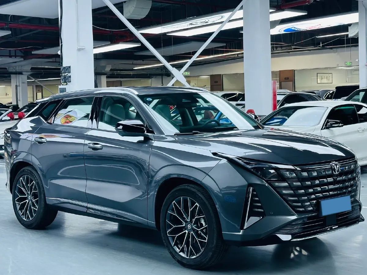 2025 ChangAn UNI-Z 1.5T 188HP L4 7DCT,autocango,china used car exporter,china ev exporter,chinese used car exporter,chinese used ev exporter