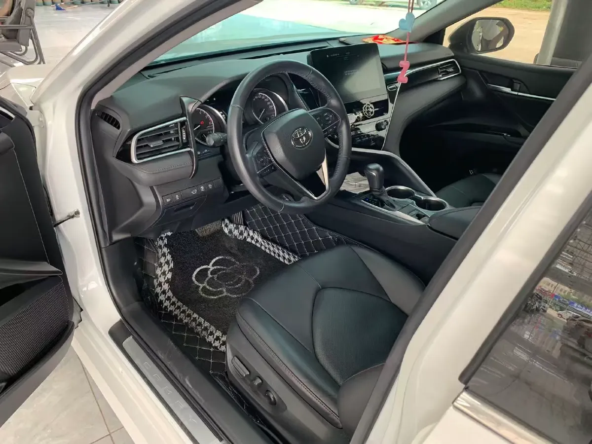 2023 Toyota Camry 2.0L 177HP L4 CVT,autocango,china used car exporter,china ev exporter,chinese used car exporter,chinese used ev exporter