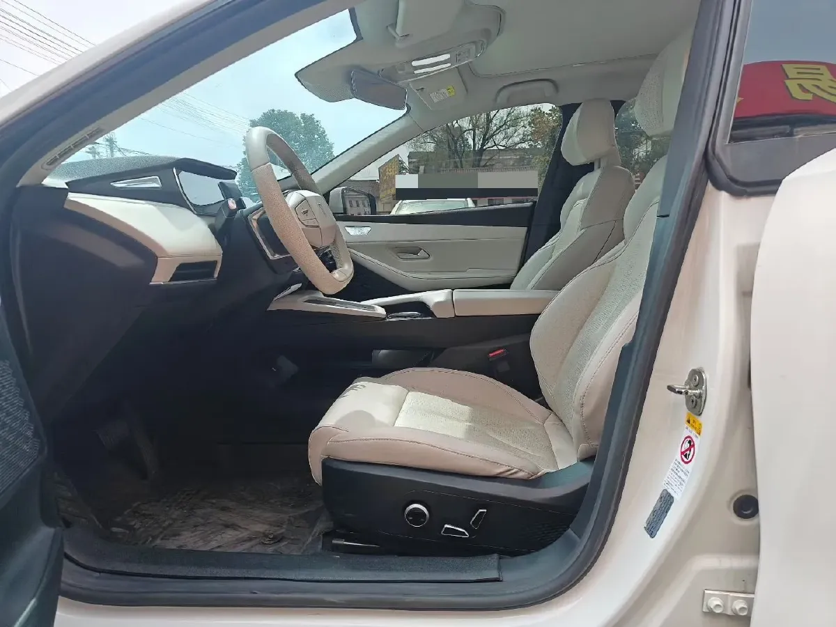 2022 DongFeng Forthing LingZhi EV BEV 68.4KWH,autocango,china used car exporter,china ev exporter,chinese used car exporter,chinese used ev exporter