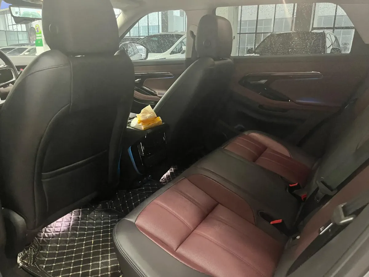 2023 Land Rover Range Rover Evoque 2.0T 249HP L4 9AT,autocango,china used car exporter,china ev exporter,chinese used car exporter,chinese used ev exporter