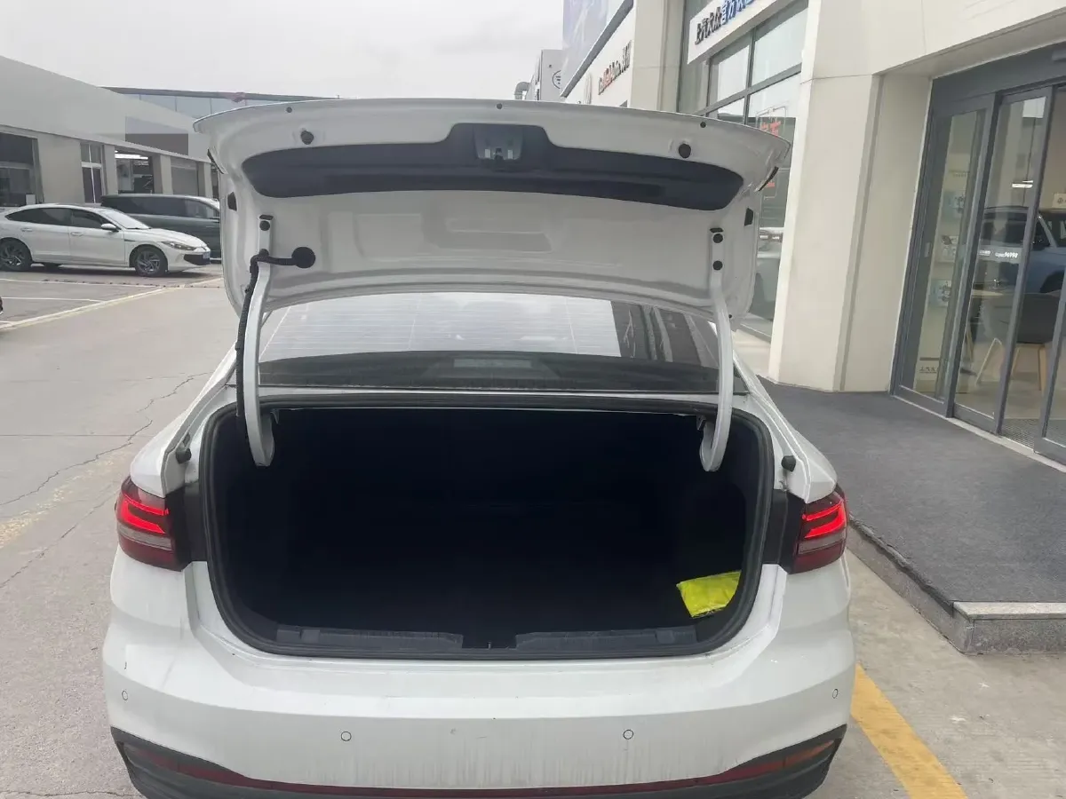 2024 Volkswagen Lavida 1.5L 110HP L4 6AT,autocango,china used car exporter,china ev exporter,chinese used car exporter,chinese used ev exporter