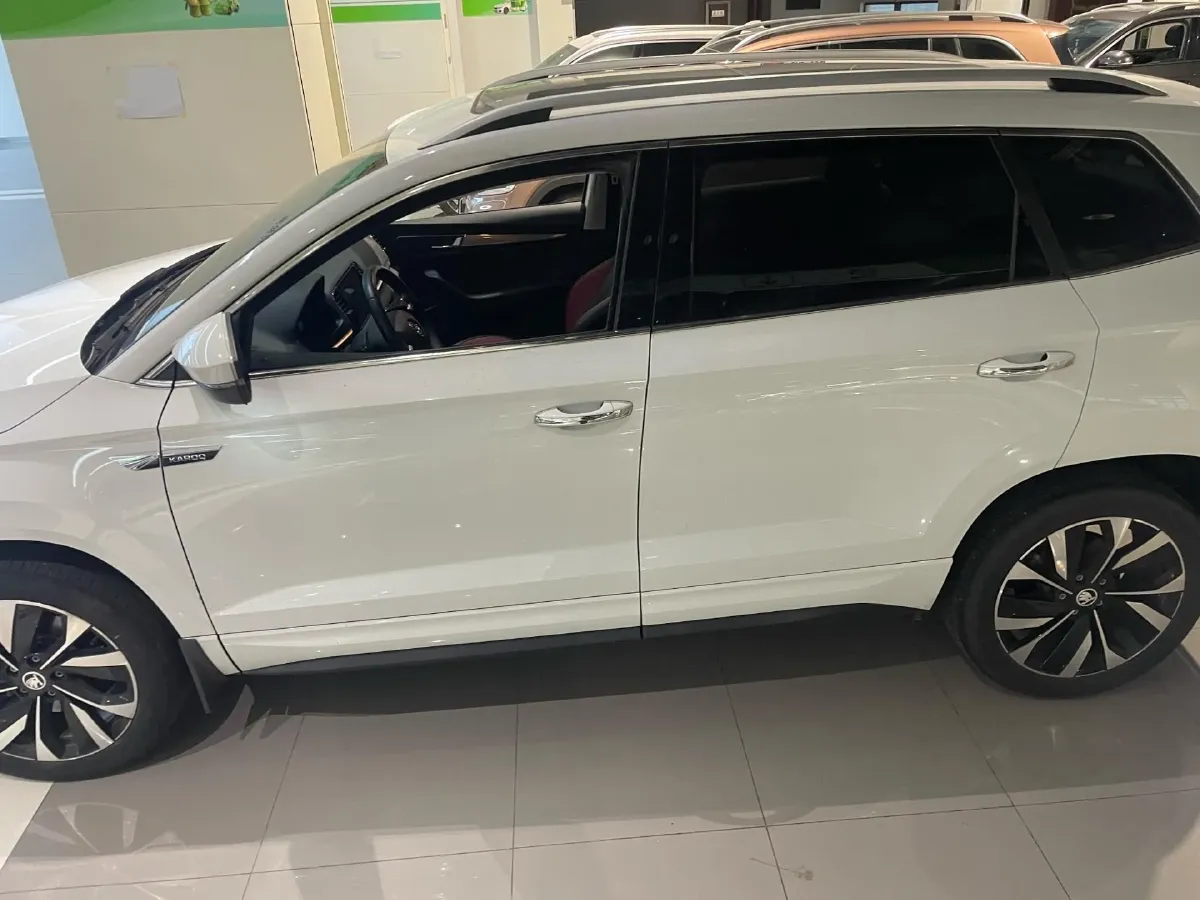 2023 Skoda Karoq 1.4T 150HP L4 7DCT,autocango,china used car exporter,china ev exporter,chinese used car exporter,chinese used ev exporter