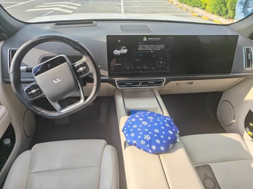 2023 Li L7 Range Extended 154HP REEV 40.9KWH,autocango,china used car exporter,china ev exporter,chinese used car exporter,chinese used ev exporter