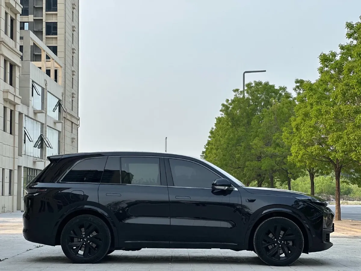 2023 Li L8 Range Extended 154HP REEV 40.9KWH,autocango,china used car exporter,china ev exporter,chinese used car exporter,chinese used ev exporter