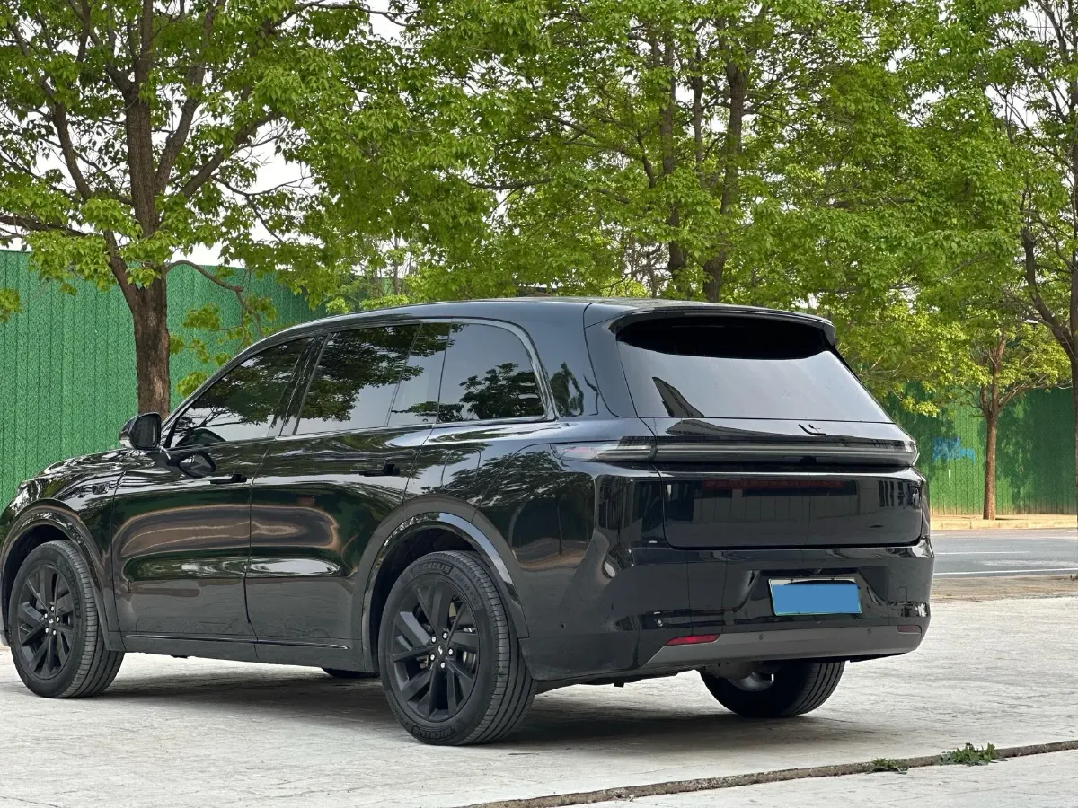 2023 Li L8 Range Extended 154HP REEV 40.9KWH,autocango,china used car exporter,china ev exporter,chinese used car exporter,chinese used ev exporter