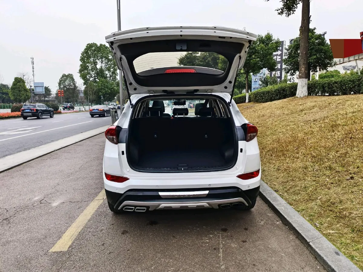 2018 Hyundai ix35 2.0L 160HP L4 6AT,autocango,china used car exporter,china ev exporter,chinese used car exporter,chinese used ev exporter