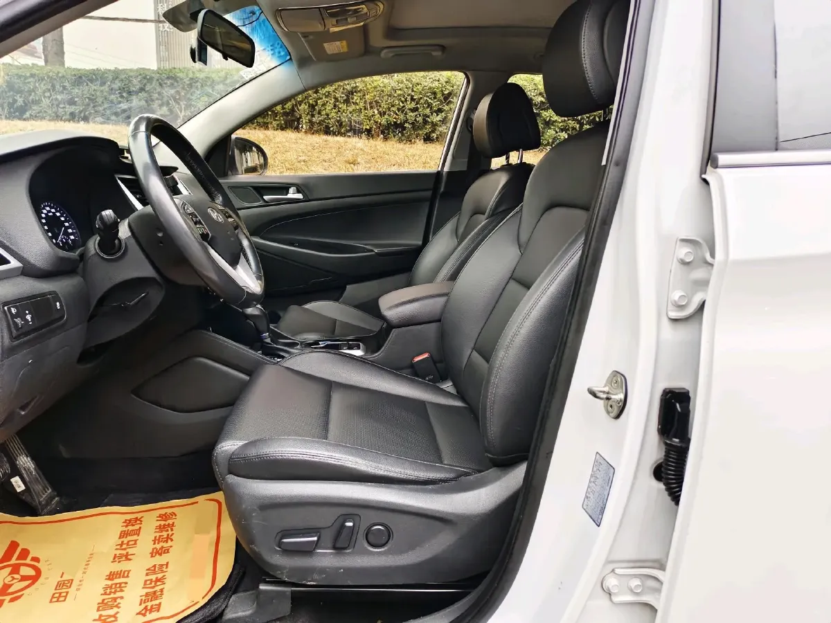 2018 Hyundai ix35 2.0L 160HP L4 6AT,autocango,china used car exporter,china ev exporter,chinese used car exporter,chinese used ev exporter