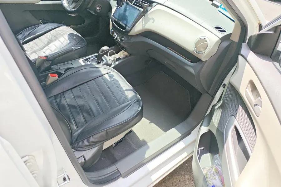 2018 Chery Tiggo 3 1.6L 126HP L4 5MT,autocango,china used car exporter,china ev exporter,chinese used car exporter,chinese used ev exporter