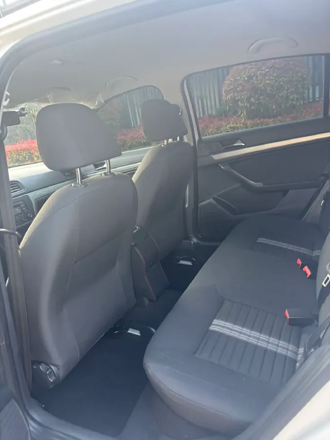 2019 Volkswagen T-Cross 1.5L 113HP L4 6AT,autocango,china used car exporter,china ev exporter,chinese used car exporter,chinese used ev exporter