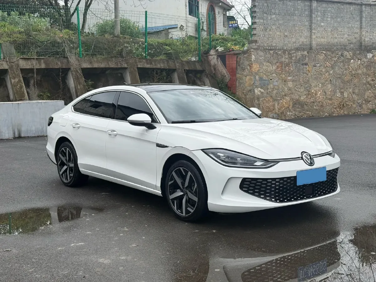 2023 Volkswagen Lamando 1.4T 150HP L4 7DCT,autocango,china used car exporter,china ev exporter,chinese used car exporter,chinese used ev exporter