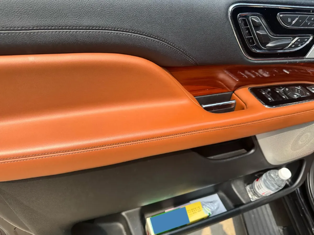 2019 Lincoln Navigator 3.5T 388HP V6 10AT,autocango,china used car exporter,china ev exporter,chinese used car exporter,chinese used ev exporter