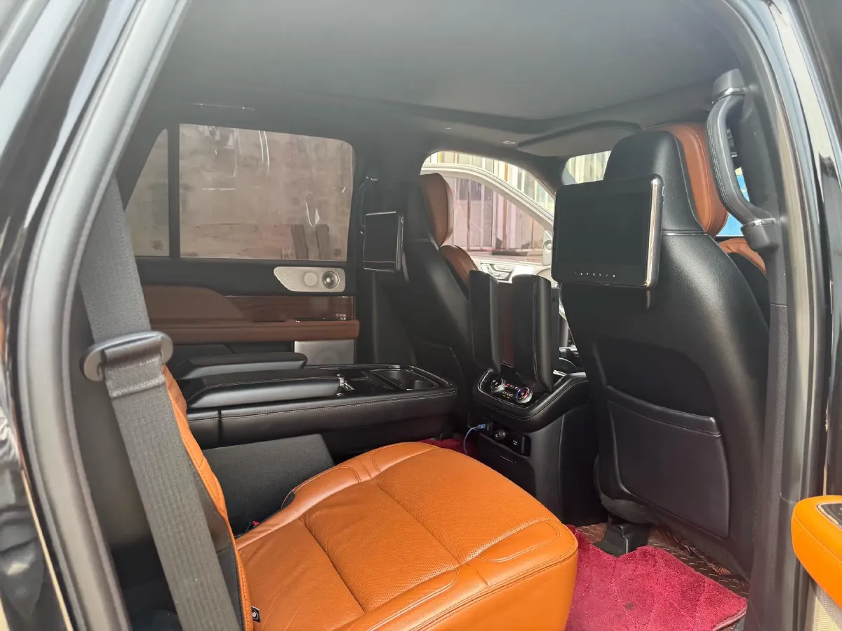 2019 Lincoln Navigator 3.5T 388HP V6 10AT,autocango,china used car exporter,china ev exporter,chinese used car exporter,chinese used ev exporter