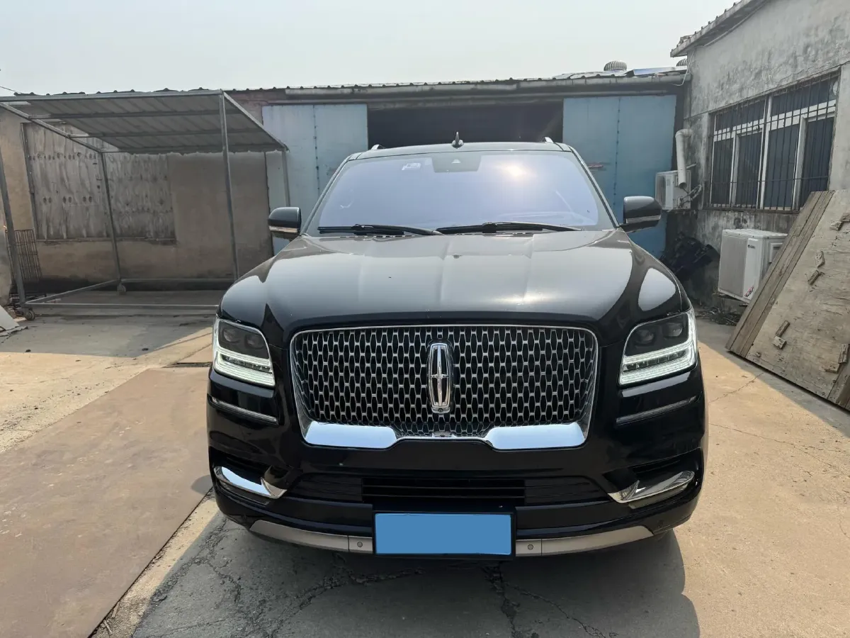 2019 Lincoln Navigator 3.5T 388HP V6 10AT,autocango,china used car exporter,china ev exporter,chinese used car exporter,chinese used ev exporter