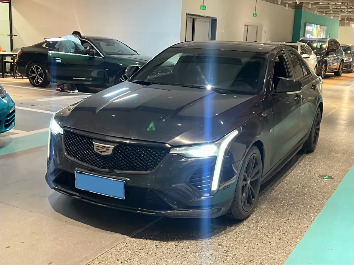 2021 Cadillac CT4 2.0T 237HP L4 8AT,autocango,china used car exporter,china ev exporter,chinese used car exporter,chinese used ev exporter
