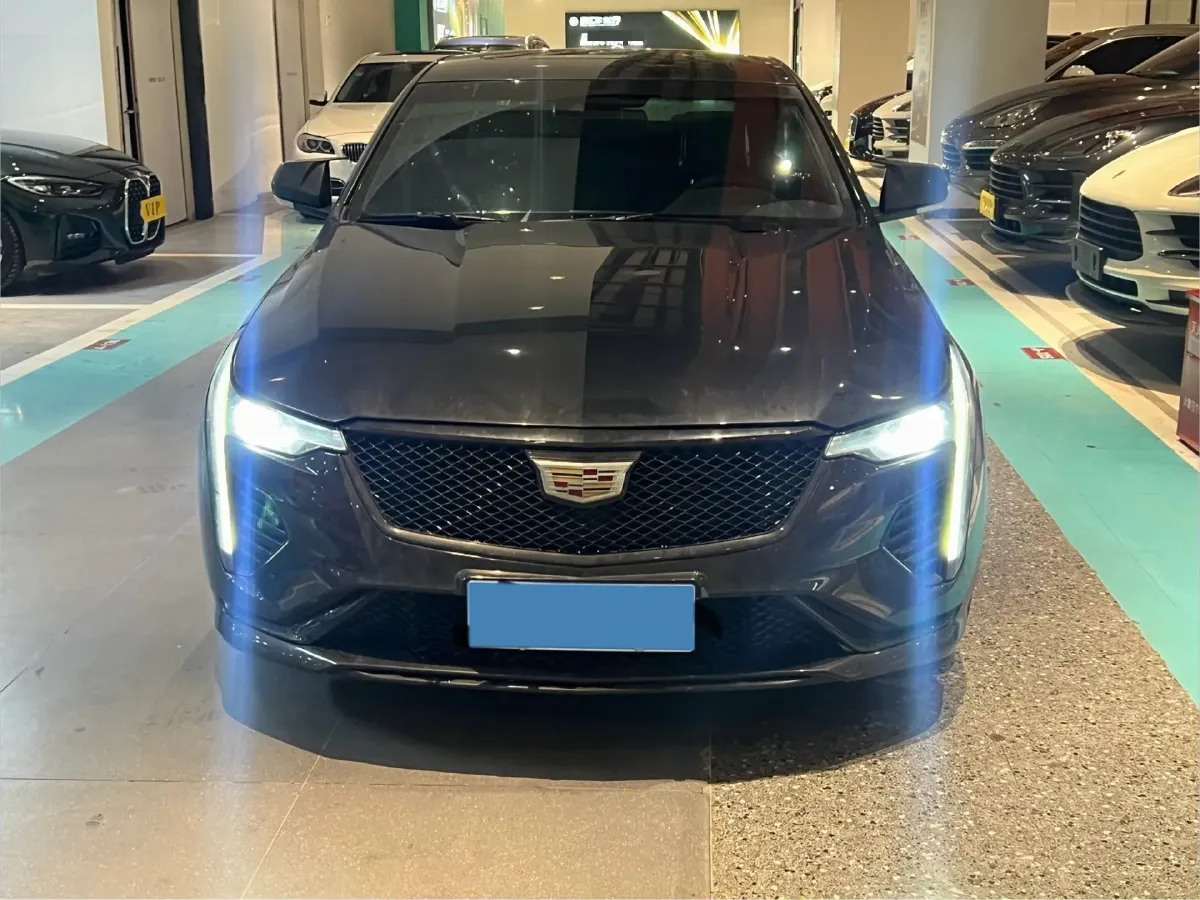 2021 Cadillac CT4 2.0T 237HP L4 8AT,autocango,china used car exporter,china ev exporter,chinese used car exporter,chinese used ev exporter
