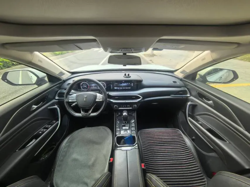 2020 Bestune T77 1.5T 169HP L4 7DCT,autocango,china used car exporter,china ev exporter,chinese used car exporter,chinese used ev exporter