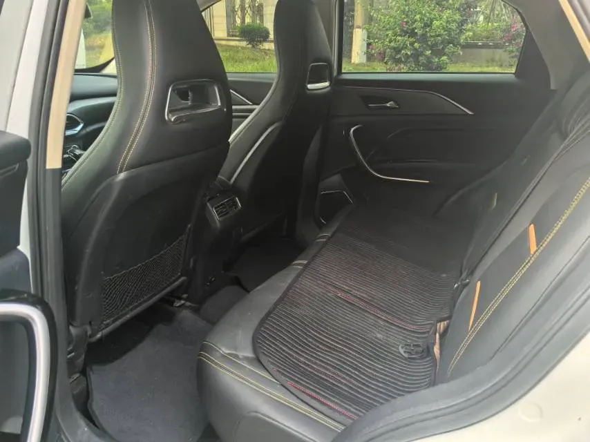 2020 Bestune T77 1.5T 169HP L4 7DCT,autocango,china used car exporter,china ev exporter,chinese used car exporter,chinese used ev exporter