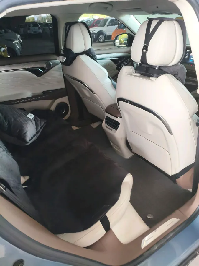 2021 Voyah FREE Range Extended 109HP REEV 33KWH,autocango,china used car exporter,china ev exporter,chinese used car exporter,chinese used ev exporter