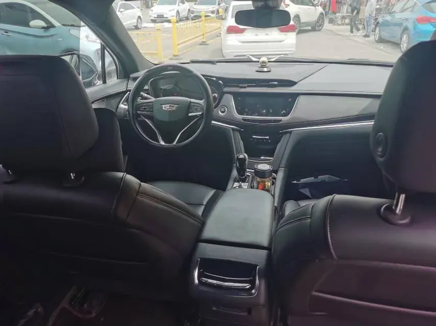 2022 Cadillac XT6 2.0T 237HP L4 9AT,autocango,china used car exporter,china ev exporter,chinese used car exporter,chinese used ev exporter