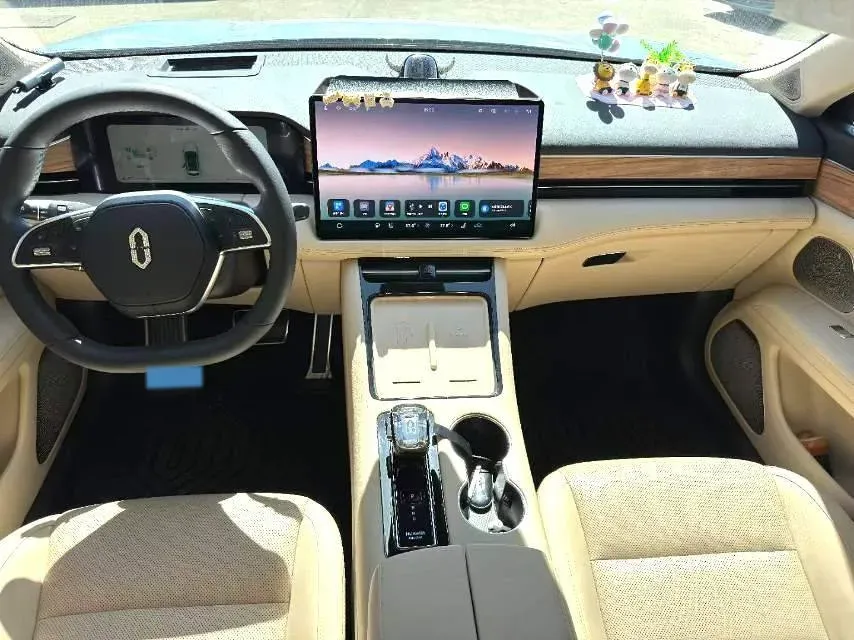 2022 AITO AITO M5 Range Extended 125HP REEV 40KWH,autocango,china used car exporter,china ev exporter,chinese used car exporter,chinese used ev exporter