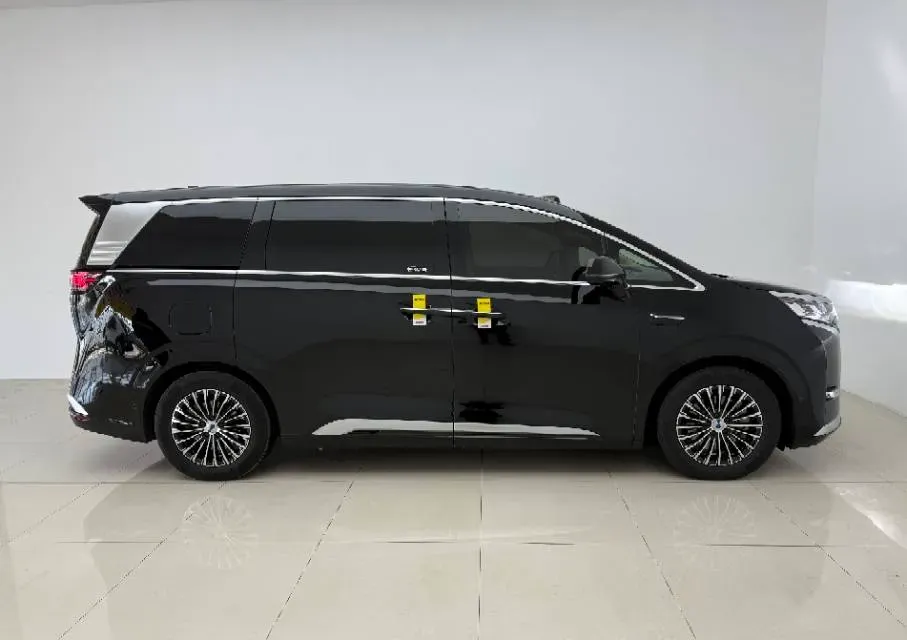 2025 Denza D9 1.5T 156HP L4 E-CVT PHEV 40KWH,autocango,china used car exporter,china ev exporter,chinese used car exporter,chinese used ev exporter