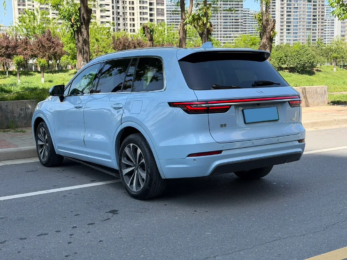 2020 Li ONE Range Extended 131HP REEV 40.5KWH,autocango,china used car exporter,china ev exporter,chinese used car exporter,chinese used ev exporter