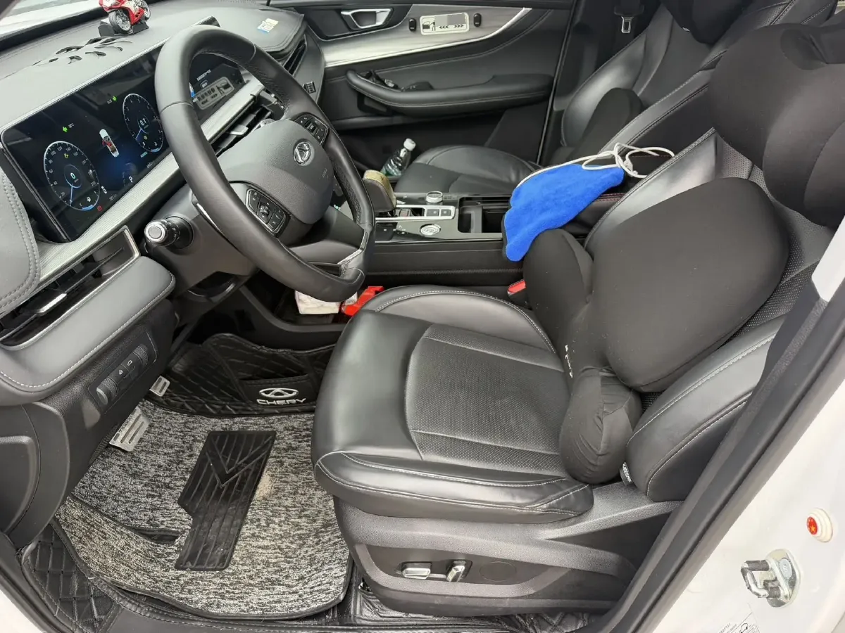 2021 Chery Tiggo 8 Plus 1.6T 197HP L4 7DCT,autocango,china used car exporter,china ev exporter,chinese used car exporter,chinese used ev exporter