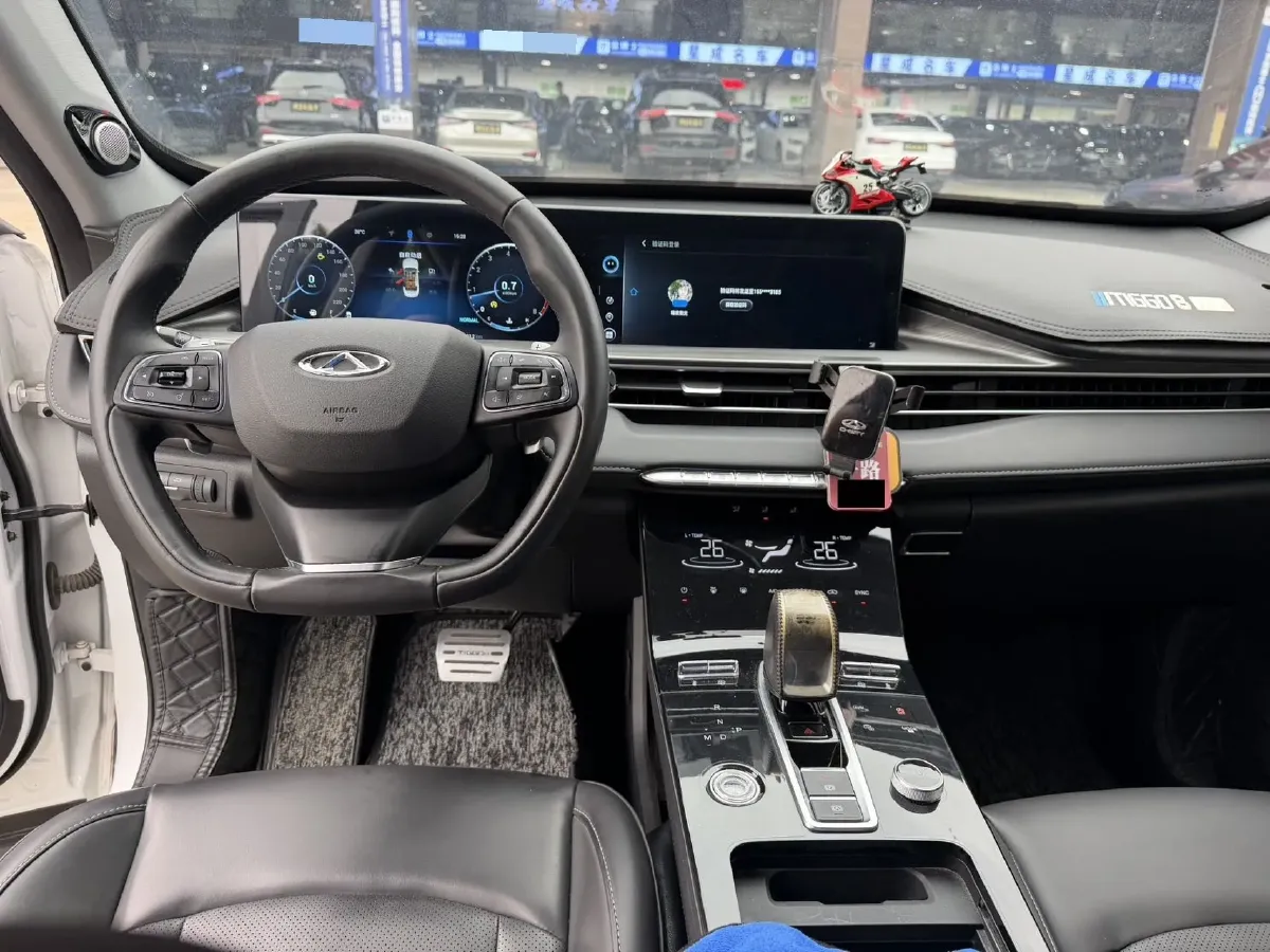 2021 Chery Tiggo 8 Plus 1.6T 197HP L4 7DCT,autocango,china used car exporter,china ev exporter,chinese used car exporter,chinese used ev exporter