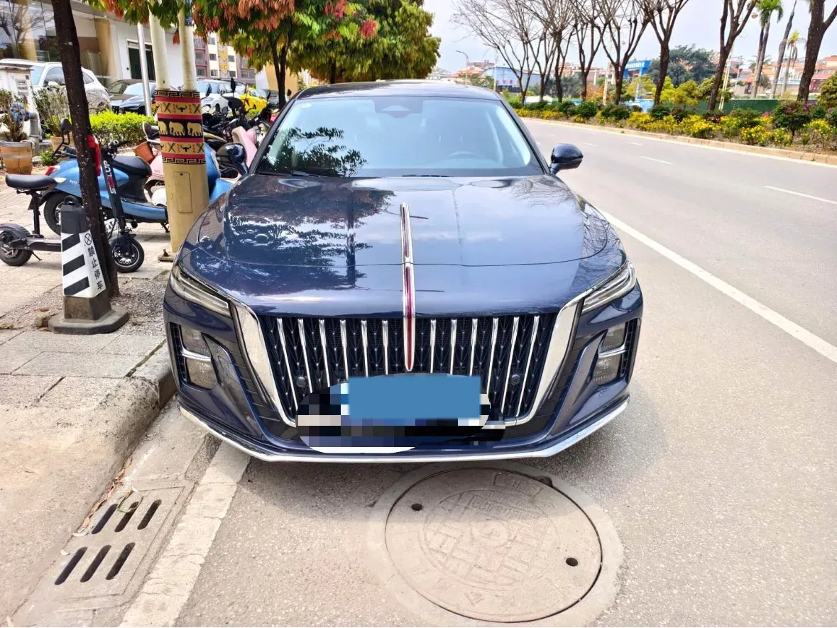 2024 HongQi H5 2.0T 224HP L4 8AT,autocango,china used car exporter,china ev exporter,chinese used car exporter,chinese used ev exporter
