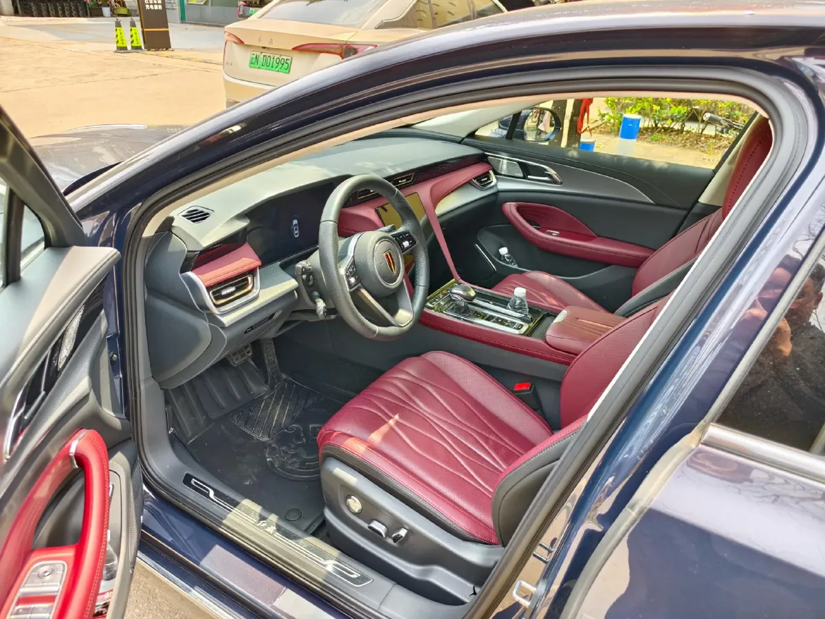 2024 HongQi H5 2.0T 224HP L4 8AT,autocango,china used car exporter,china ev exporter,chinese used car exporter,chinese used ev exporter