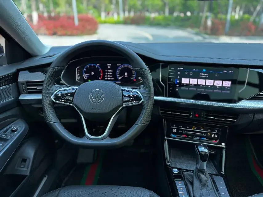 2023 Volkswagen Passat 2.0T 186HP L4 7DCT,autocango,china used car exporter,china ev exporter,chinese used car exporter,chinese used ev exporter