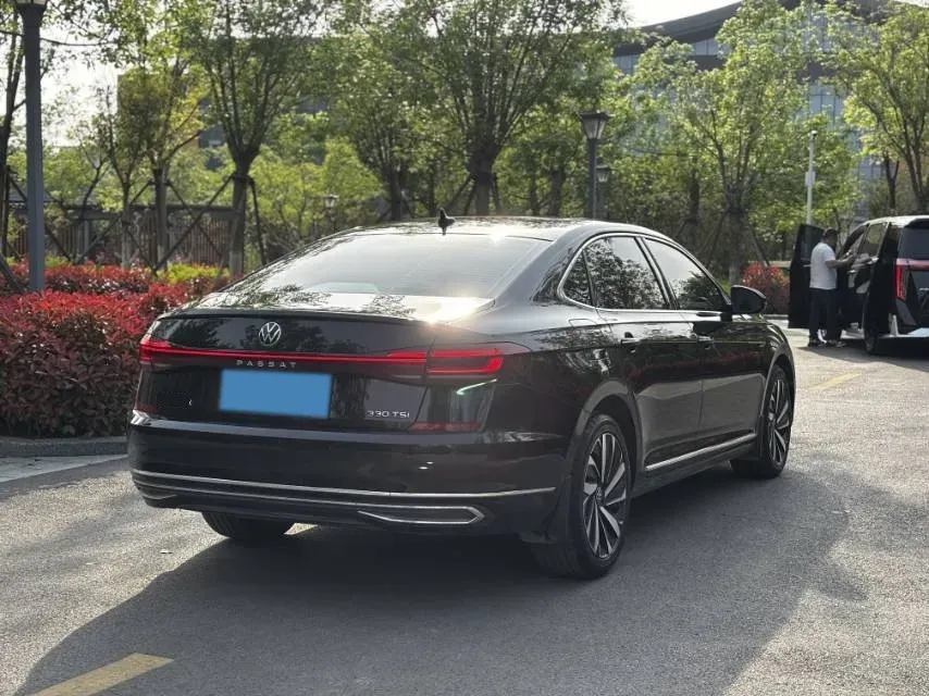 2023 Volkswagen Passat 2.0T 186HP L4 7DCT,autocango,china used car exporter,china ev exporter,chinese used car exporter,chinese used ev exporter